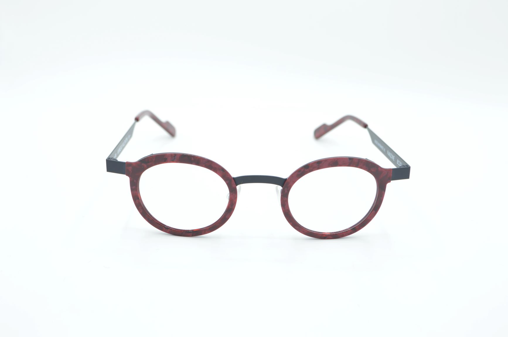 Anne & ValentinFanzine Visage Eyewear